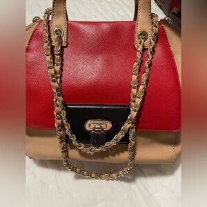 Love Moschino shoulder bag.